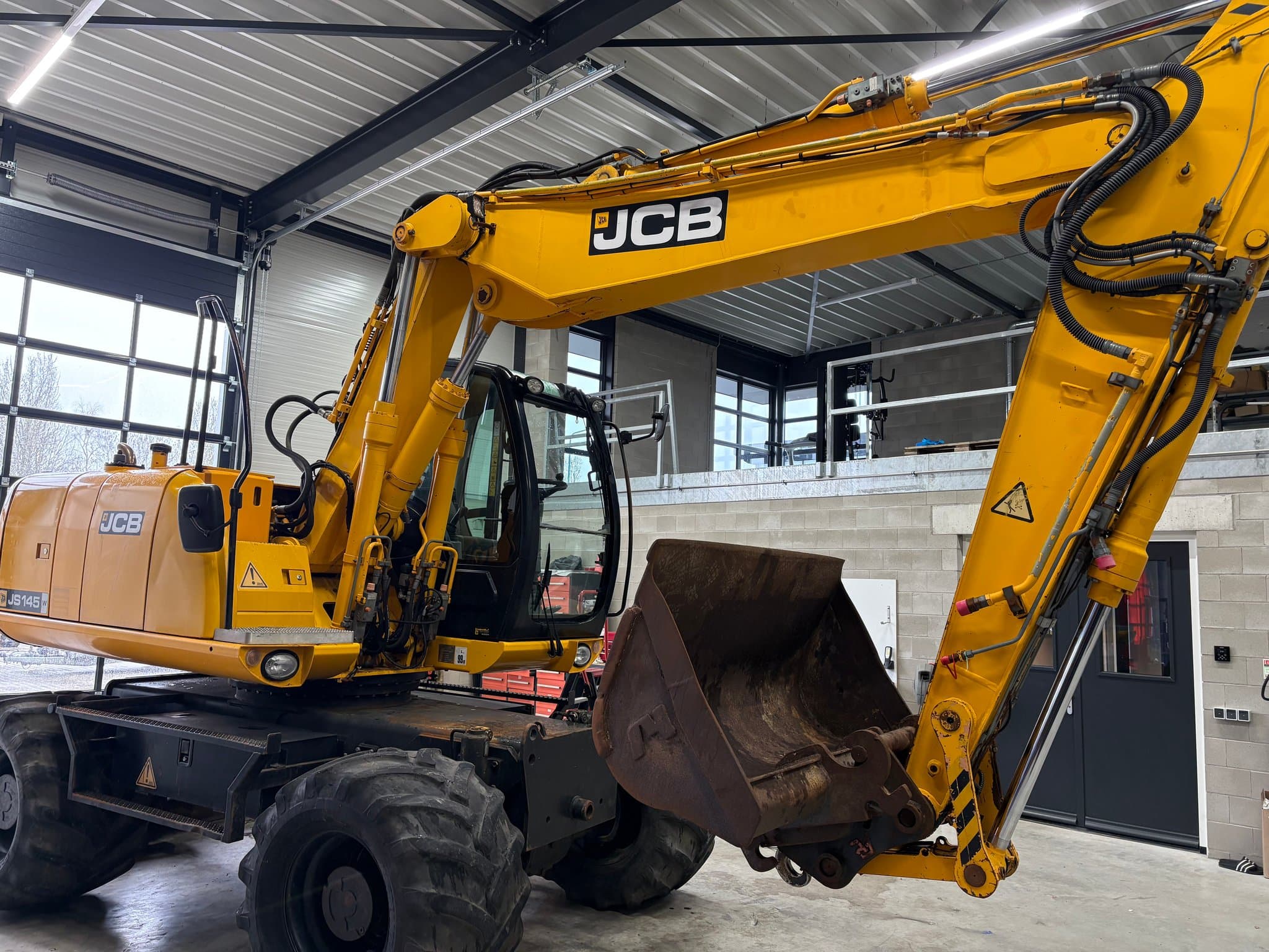 JCB 145 foto 1